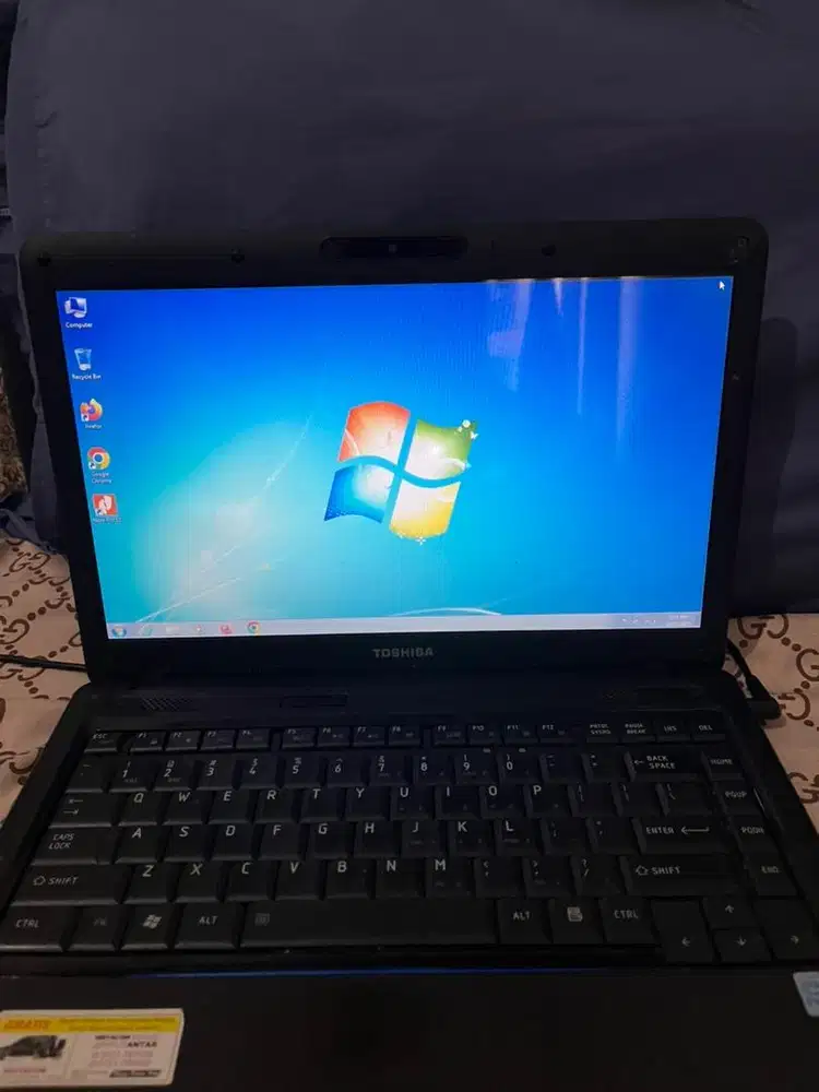 laptop merk toshiba