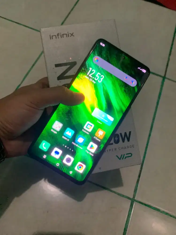 Infinix note 12 VIP ram 8/256 gb