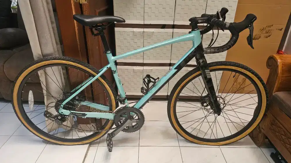 Sepeda Polygon Bend R2 gravel touring