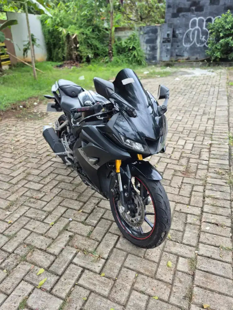 Dijual Yamaha R15 V3 tahun 2019 pajak hidup