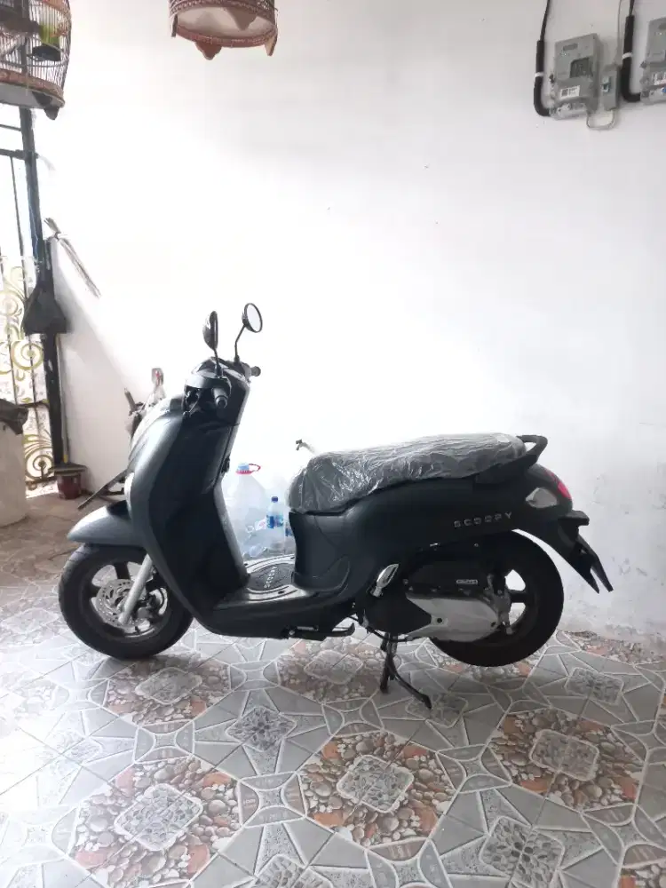 DI JUAL HONDA SCOOPY PRESTIGE TAHUN 2025 KM 1000