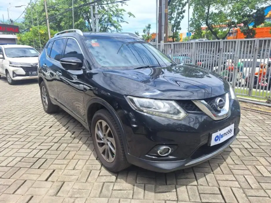 LOW DP Nissan X-Trail 2.5 Bensin-AT 2015 2DR