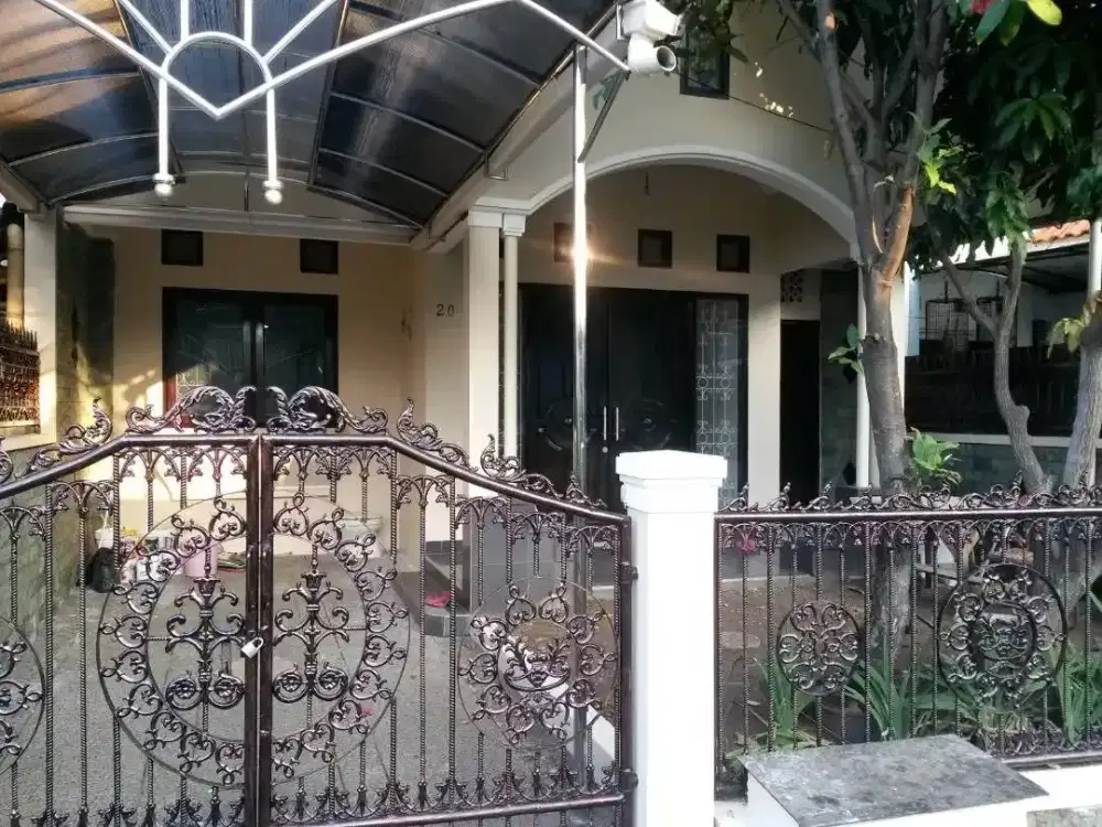 TERMURAH*DISEWAKAN RUMAH 2LT TERAWAT & BERSIH DI KOMPLEK ANTAPANI KOTA BANDUNG