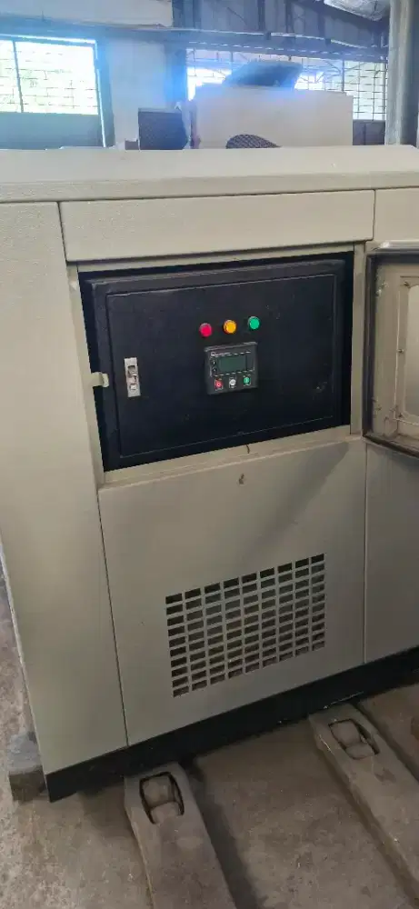 Genset bekas secondhand 135 kva lovol