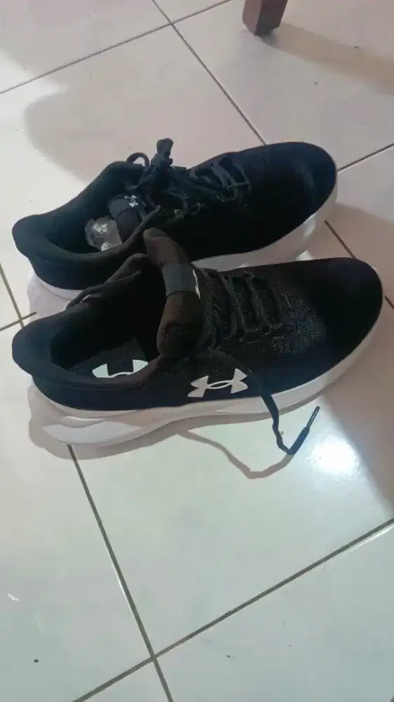 Sepatu Lari Pria UNDER ARMOUR PHADE RN 3 *3028259003 ORIGINAL