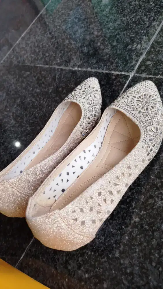 Sepatu wanita Preloved