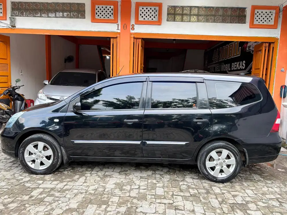 Nissan Grand livina 2008 Bensin