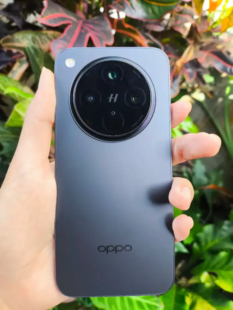 Oppo Find X8 16/512 Like New Baru 4 Bulan Garansi Panjang 25 Juni 2026