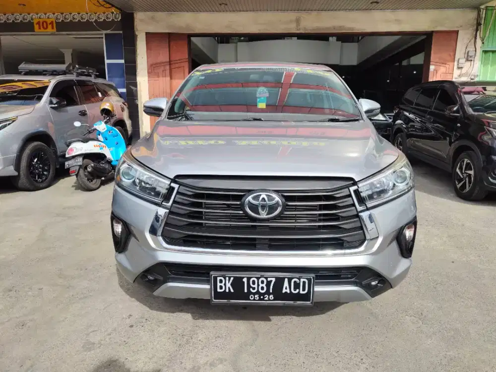 Innova V Diesel manual 2021 2020
