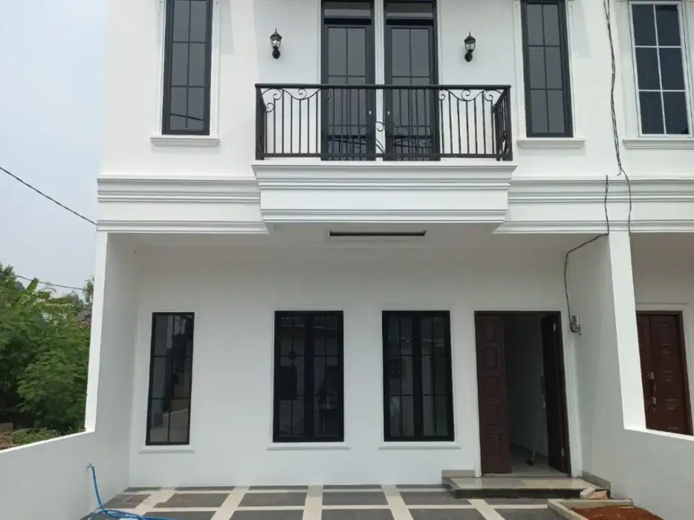 Rumah townhouse strategis kota depok dekat tol stasiun terminal itc