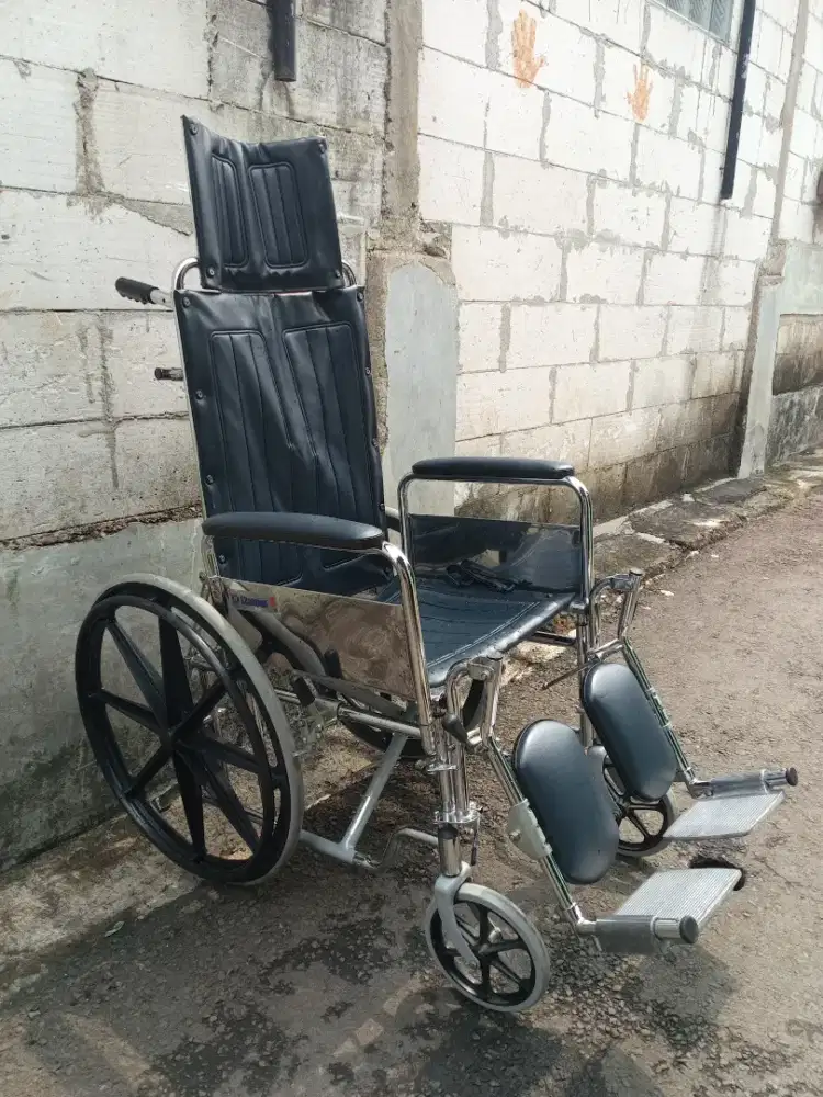 Kursi roda pasien merk champion(jumbo)