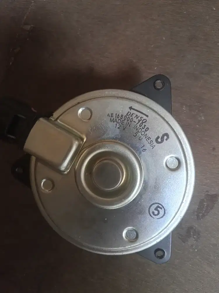 Motor fan Mitsubishi mirage