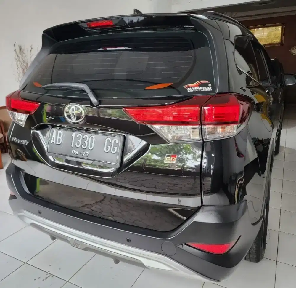 Rush GR sport AT 2022 seperti baru.