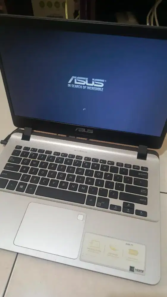 Laptop merk asus