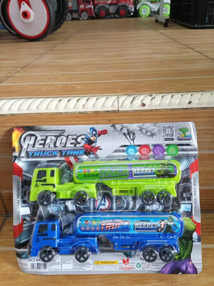 mainan anak truck tank heroes isi 2