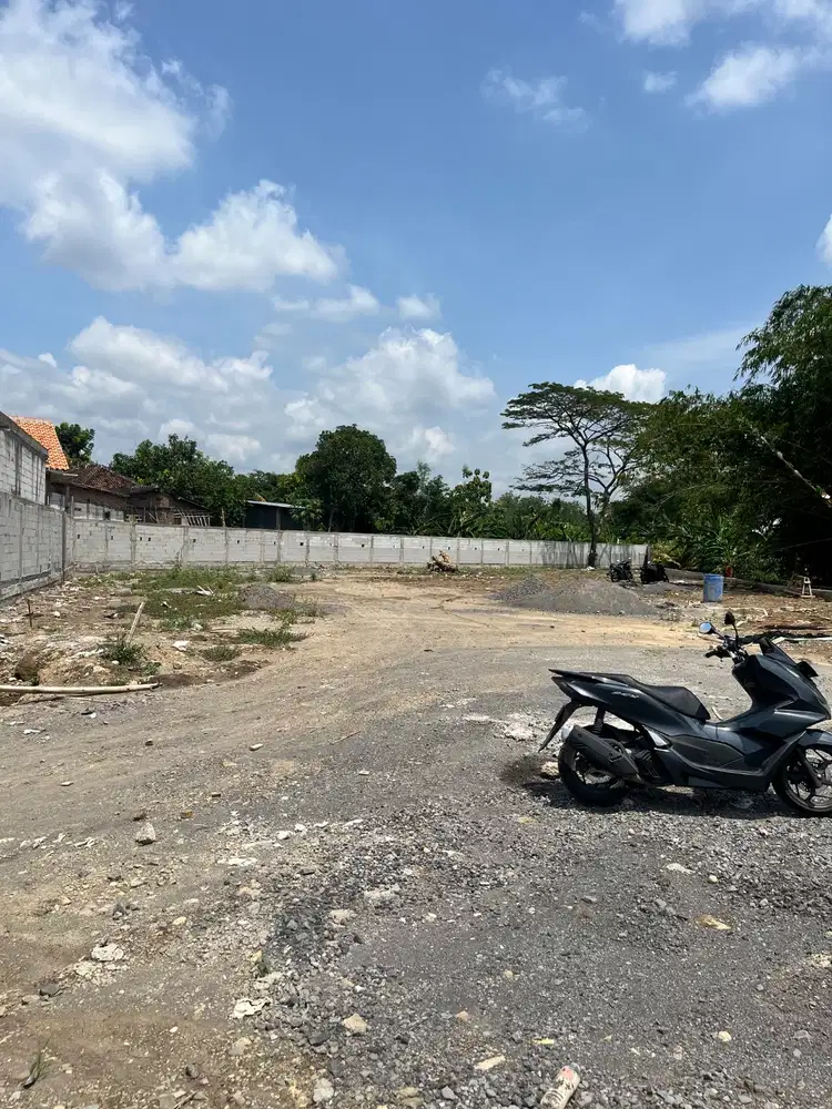 Peluang Emas!Dijual Tanah Kering Strategis 2230 m² di Lokasi Premium !