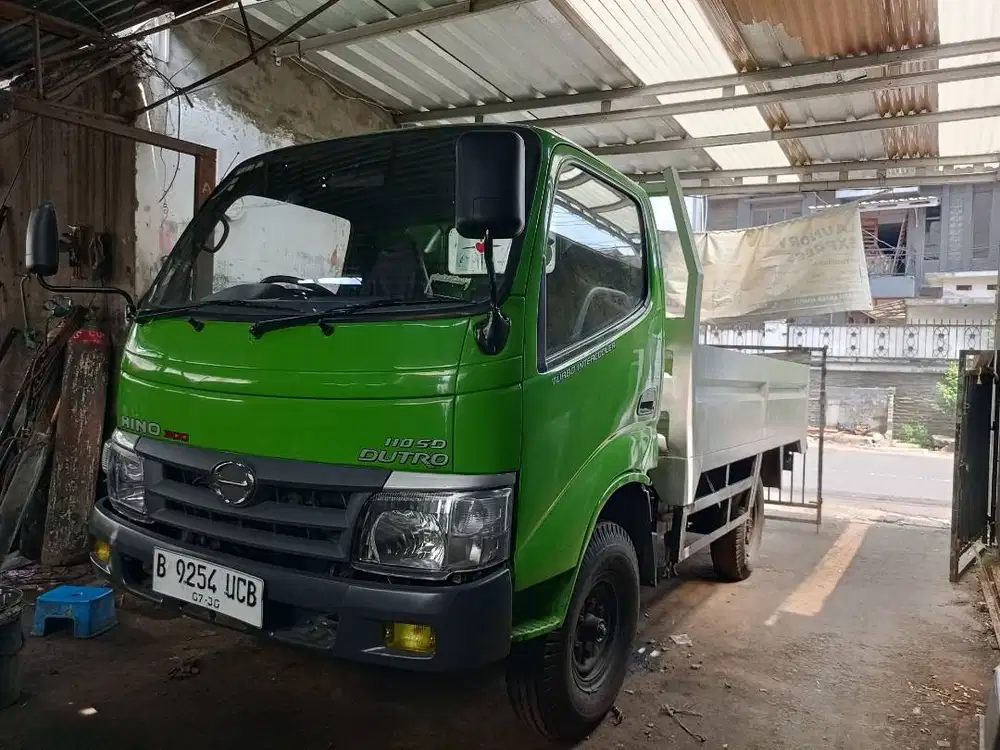 Hino Dutro Engkel THN 2010 Bak