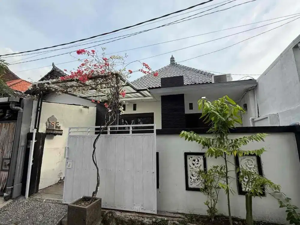DIJUAL rumah lokasi Jl Gunung Athena Padang Sumbu Kelod dekat Seminyak Kuta Bali