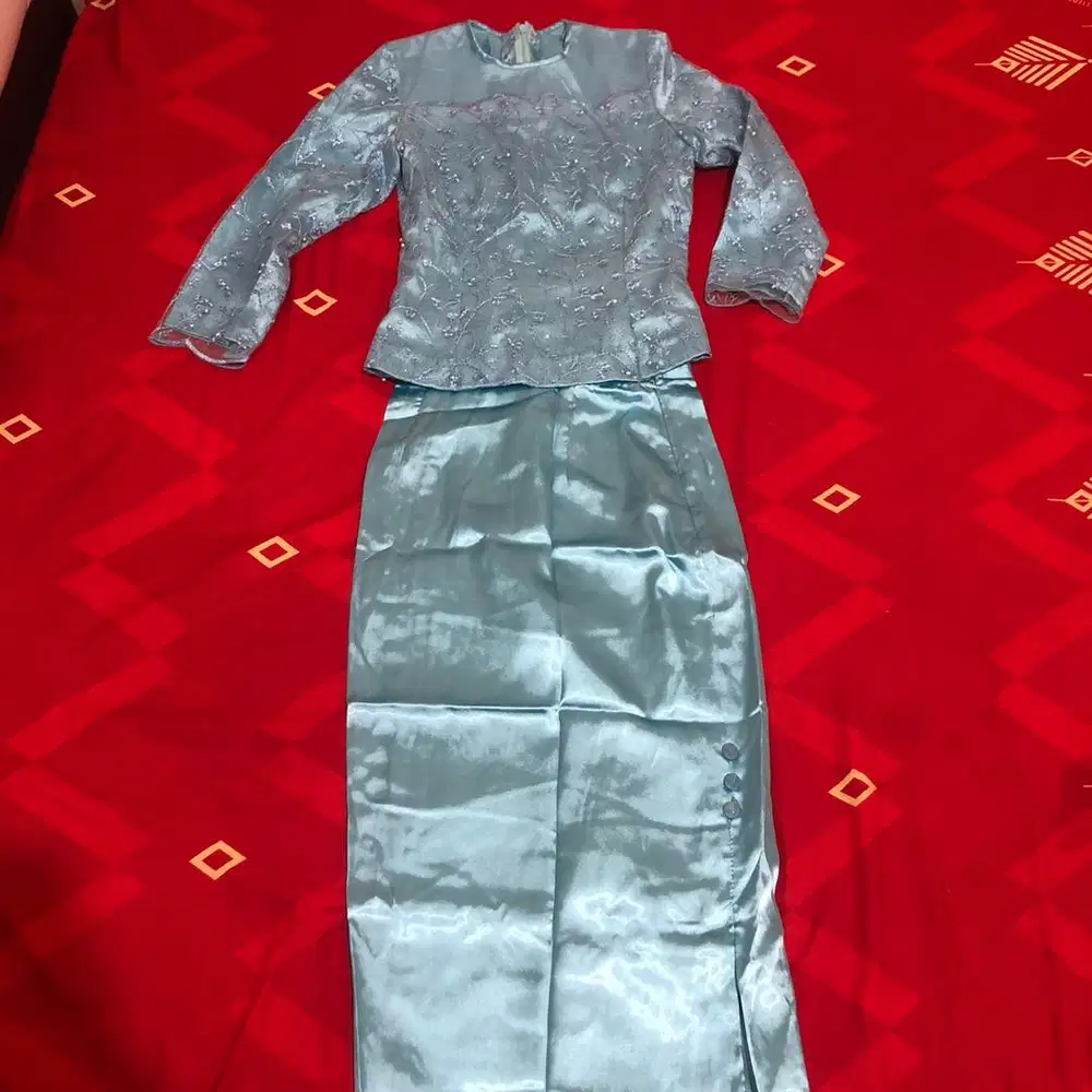 Dress Kebaya Brokat Kondangan Satu Set Rok span