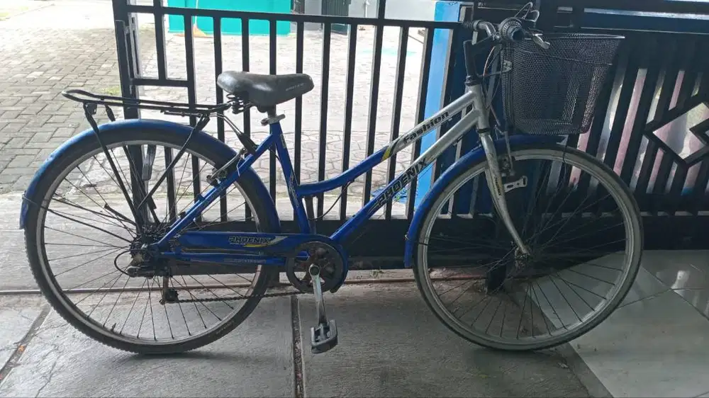 Sepeda phoenix ukuran 26