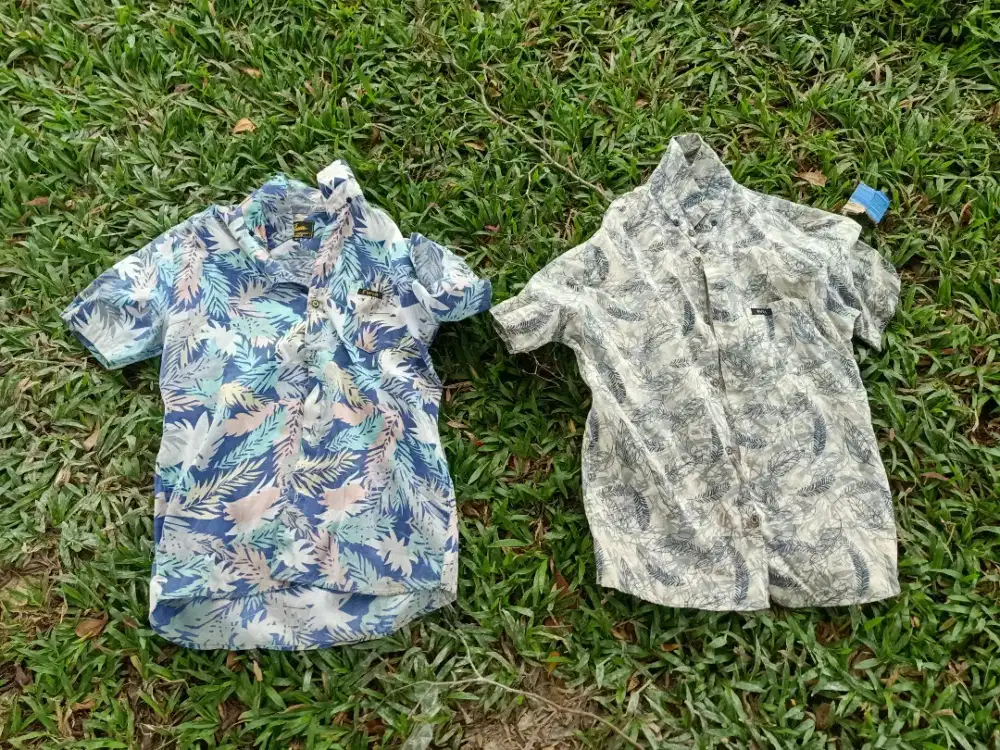 Di jual jacket  ,celana,baju murah aja yg cepat dia dapat