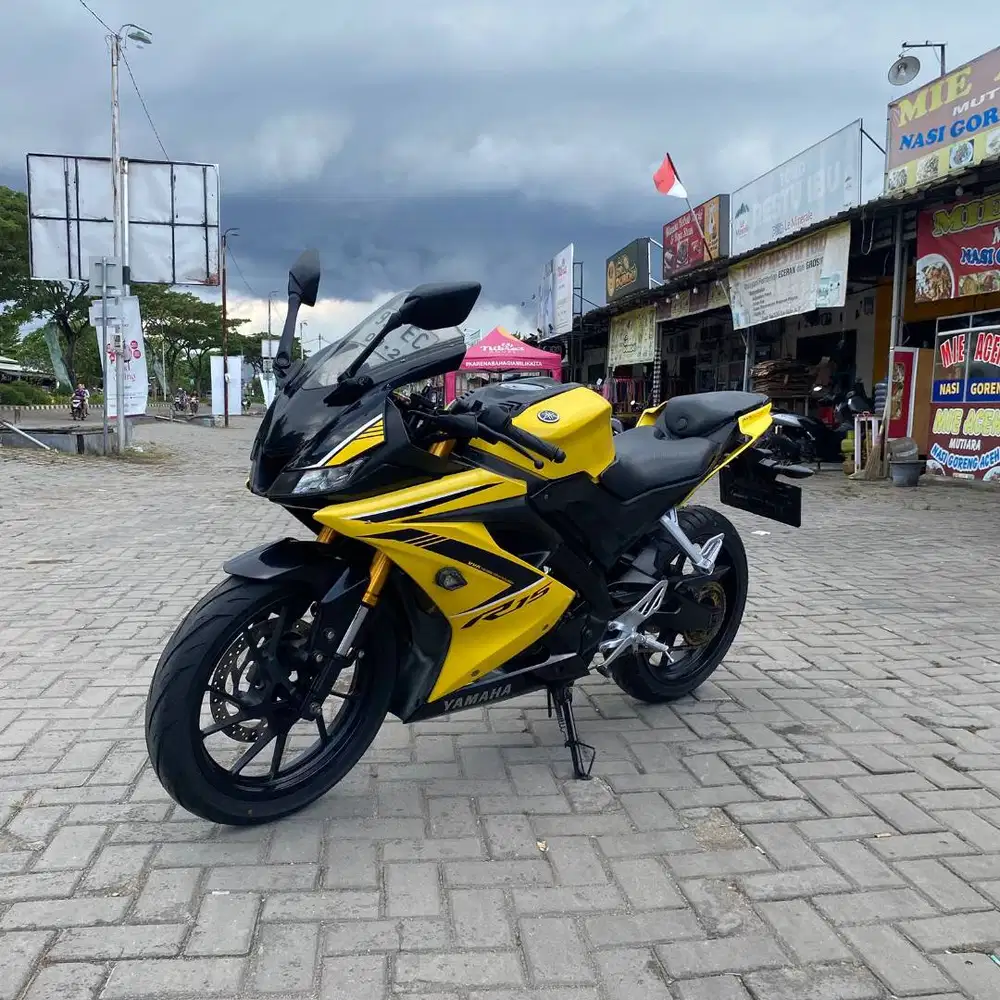 YAMAHA R15 GP MVSTR 2018