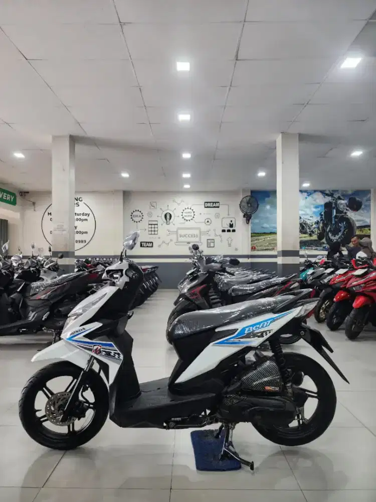 Cash or kredit Beat FI Sporty 110 CC