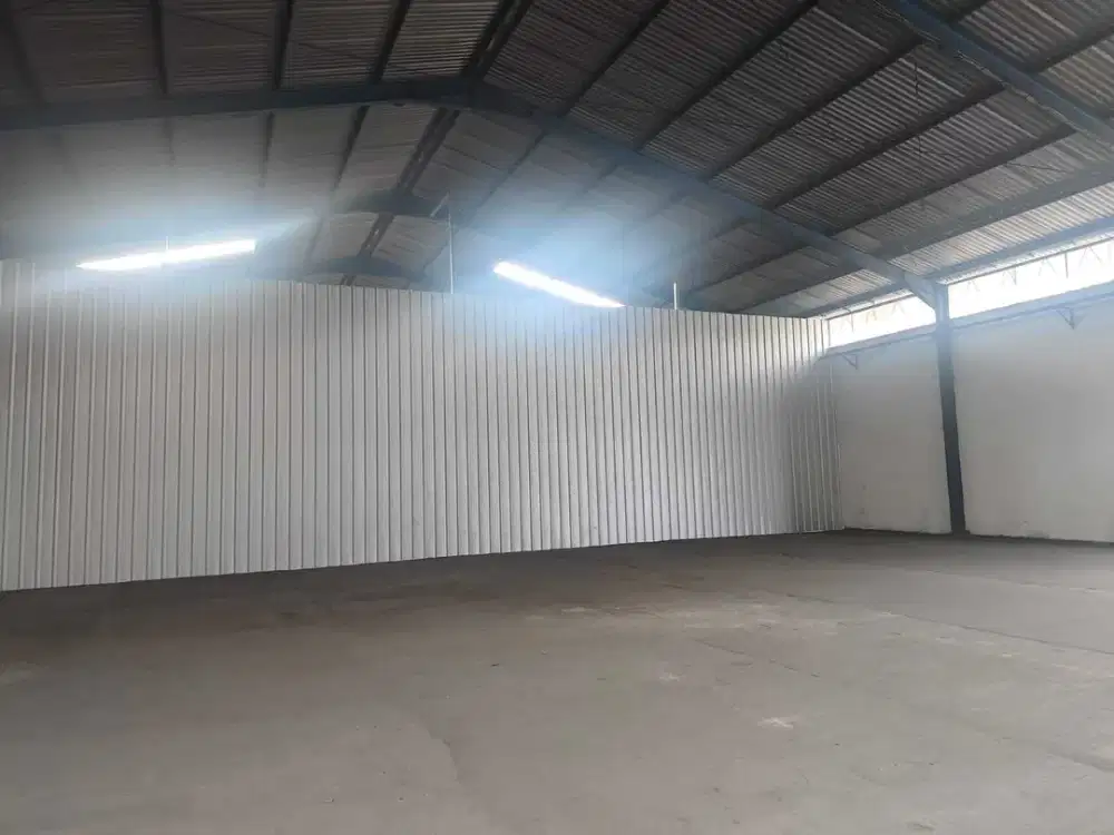 Gudang Siap Pakai Dalam Kawasan Daan Mogot Km21 Luas 1974