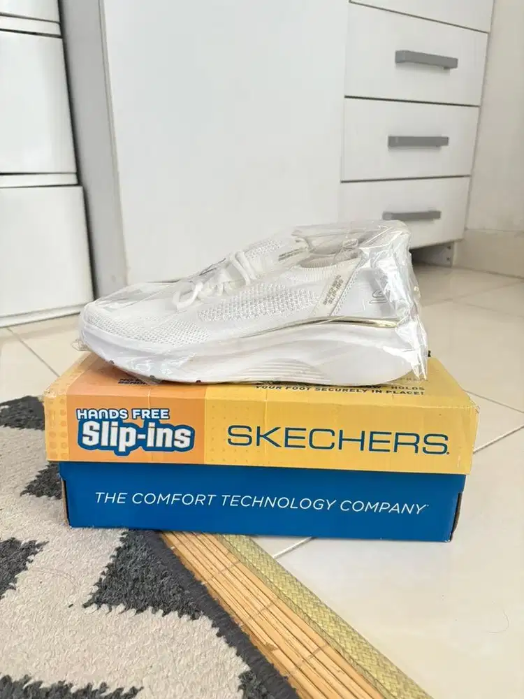 Sneakers Merek Skechers Original