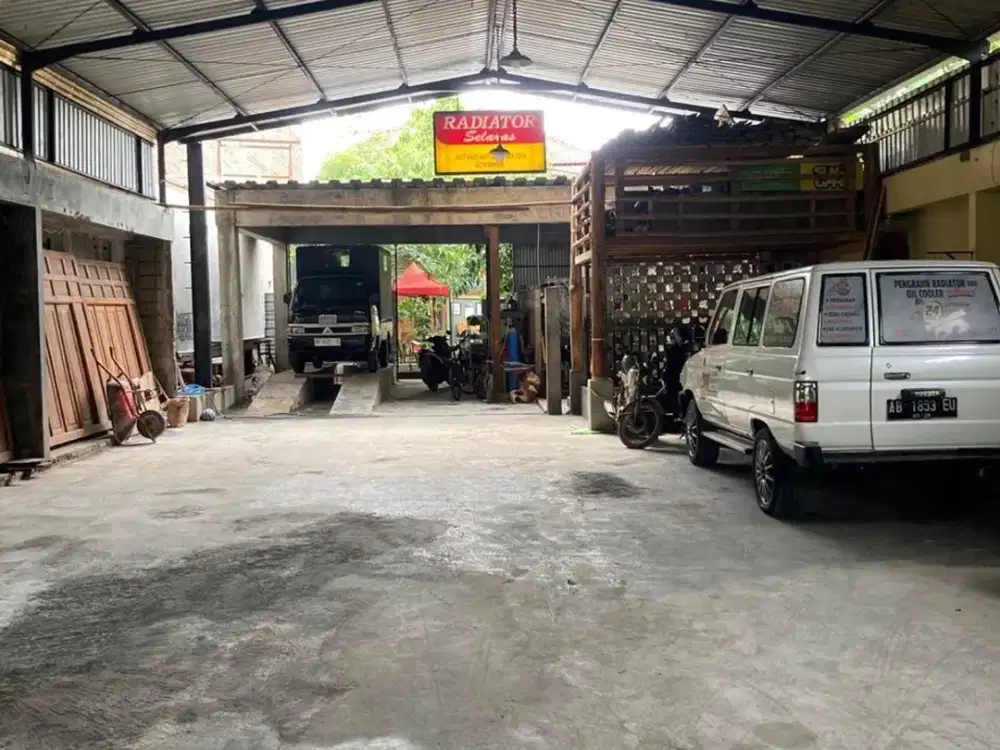 Tanah Bonus Bangunan Dan Gudang Dekat Terminal Jombor