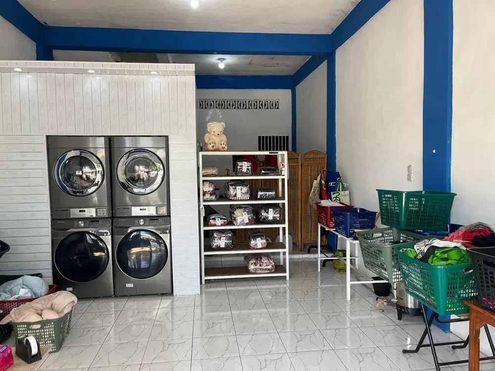 Mencari Pegawai Laundry
