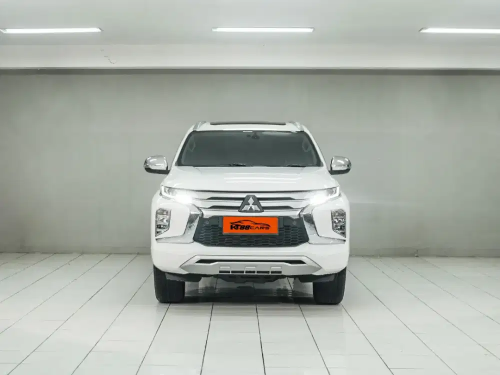 PAJERO SPORT SOLAR TAHUN 2023 PUTIH