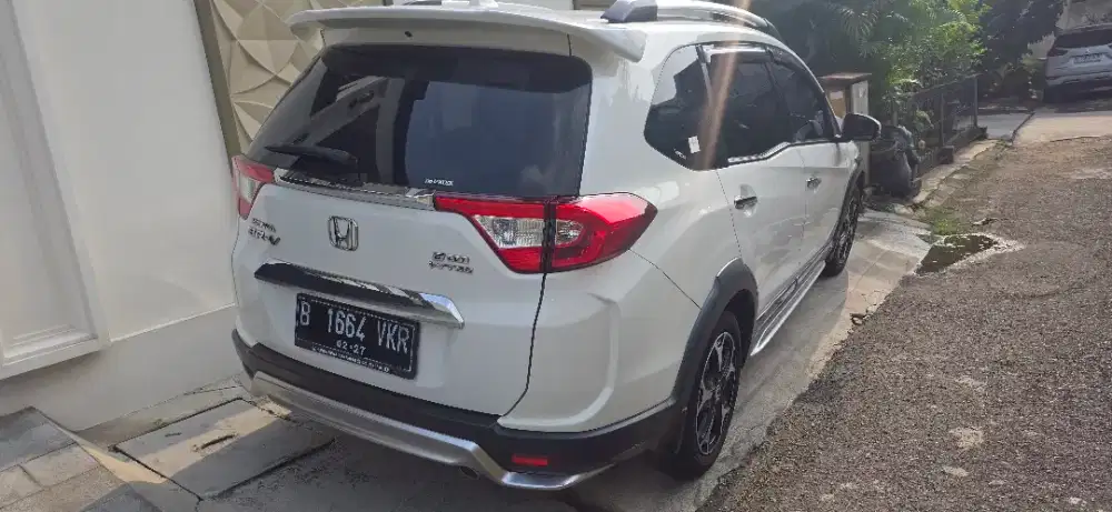 Jual mobil BRV  dengan kondi siap pakai