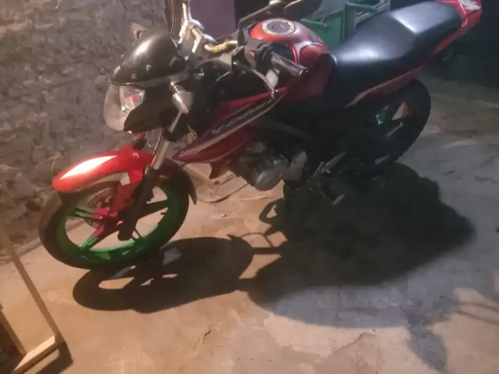 Di jual cepat yamaha vixion tahun 2013