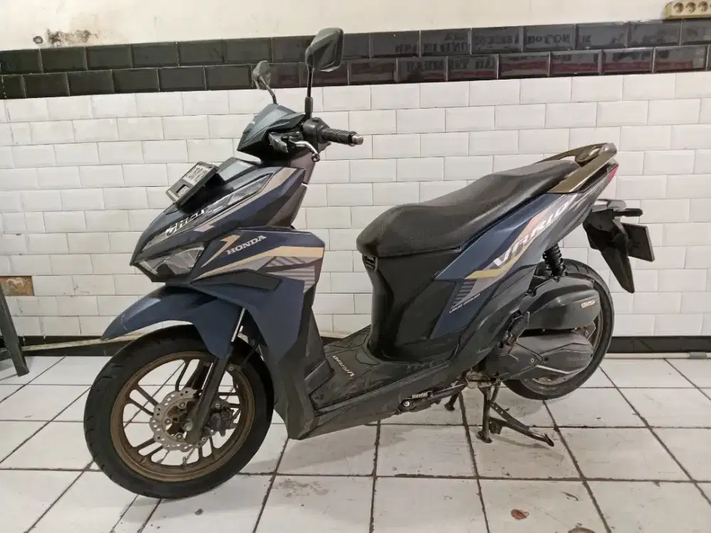 Honda vario new 125 gen 2 tahun 2023 bagus