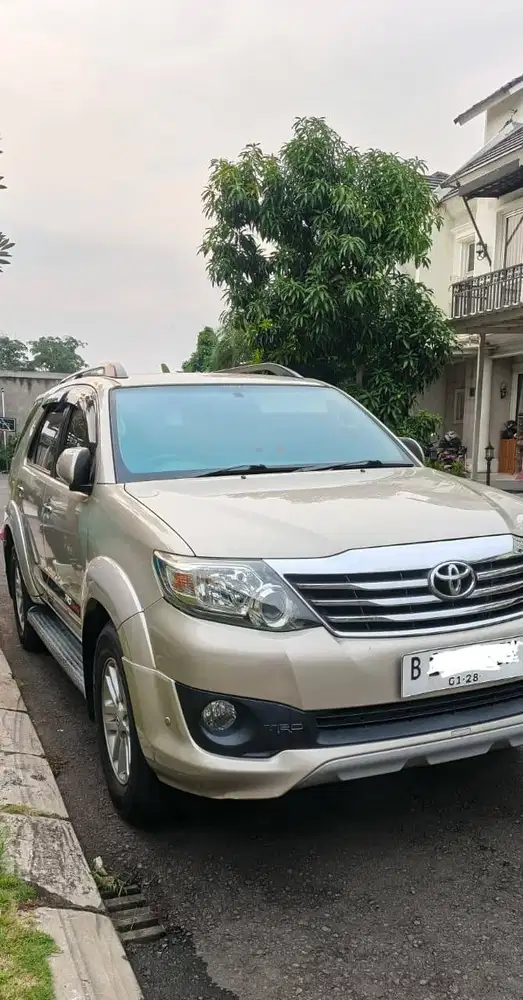 Dijual Fortuner G Lux 2.7 TRD Sportivo 2012