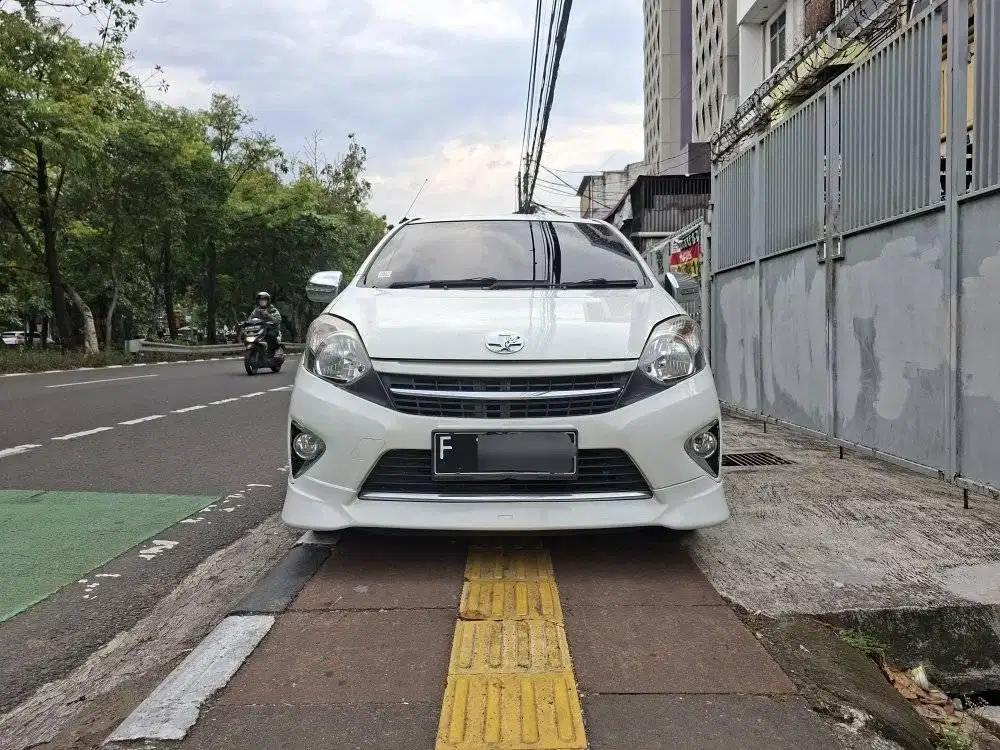 TOYOTA NEW AGYA TRD 2016 AT MATIC AUTOMATIC PUTIH KM LOW 44RB