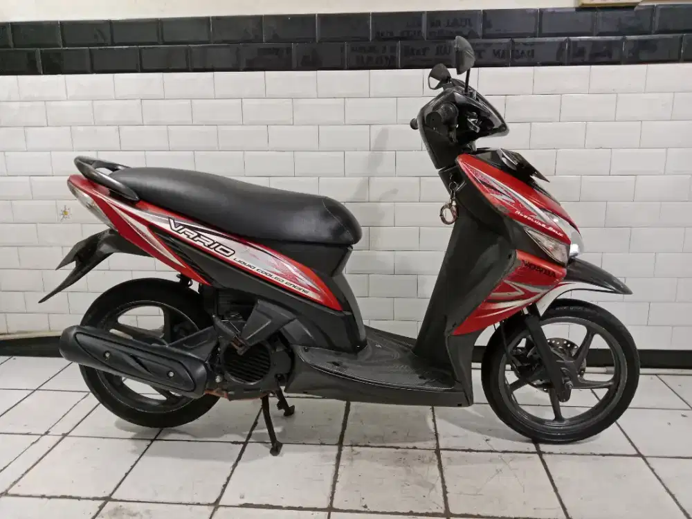 Honda vario cw tahun 2014 lengkap bagus