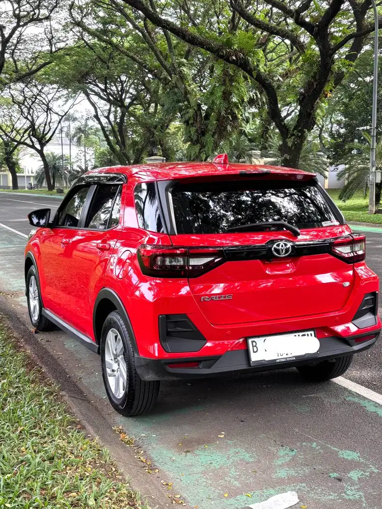 Dijual Toyota Raize 1.2 G CVT Merah