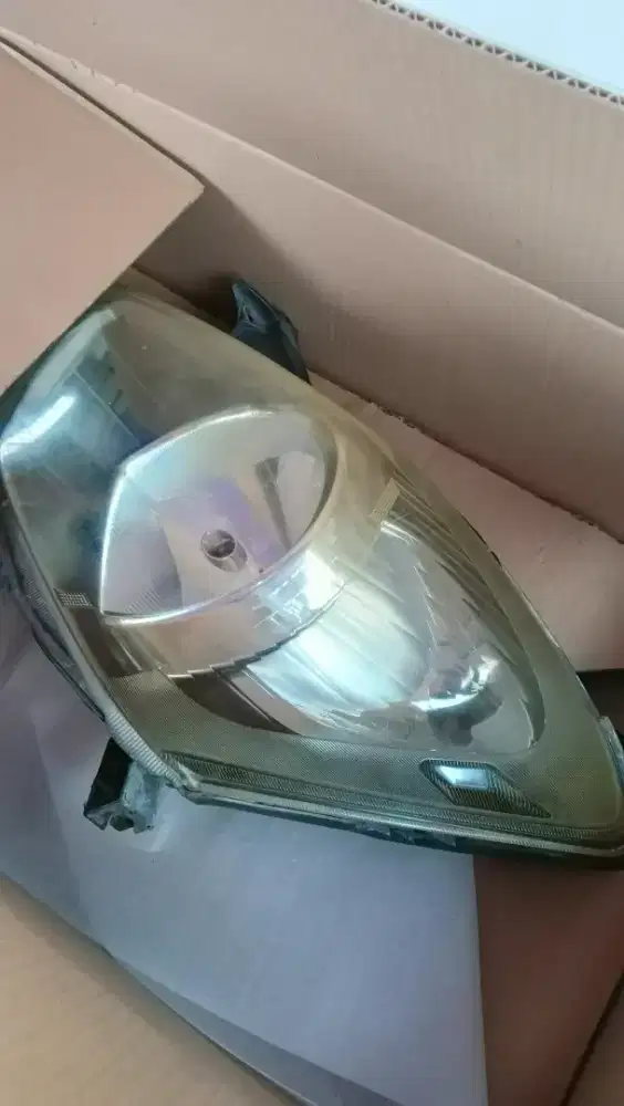 Headlamp agya 1 set kanan kiri
