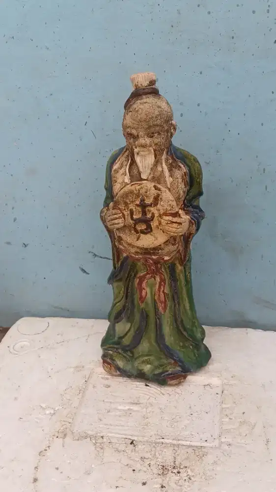Sebuah patung budha