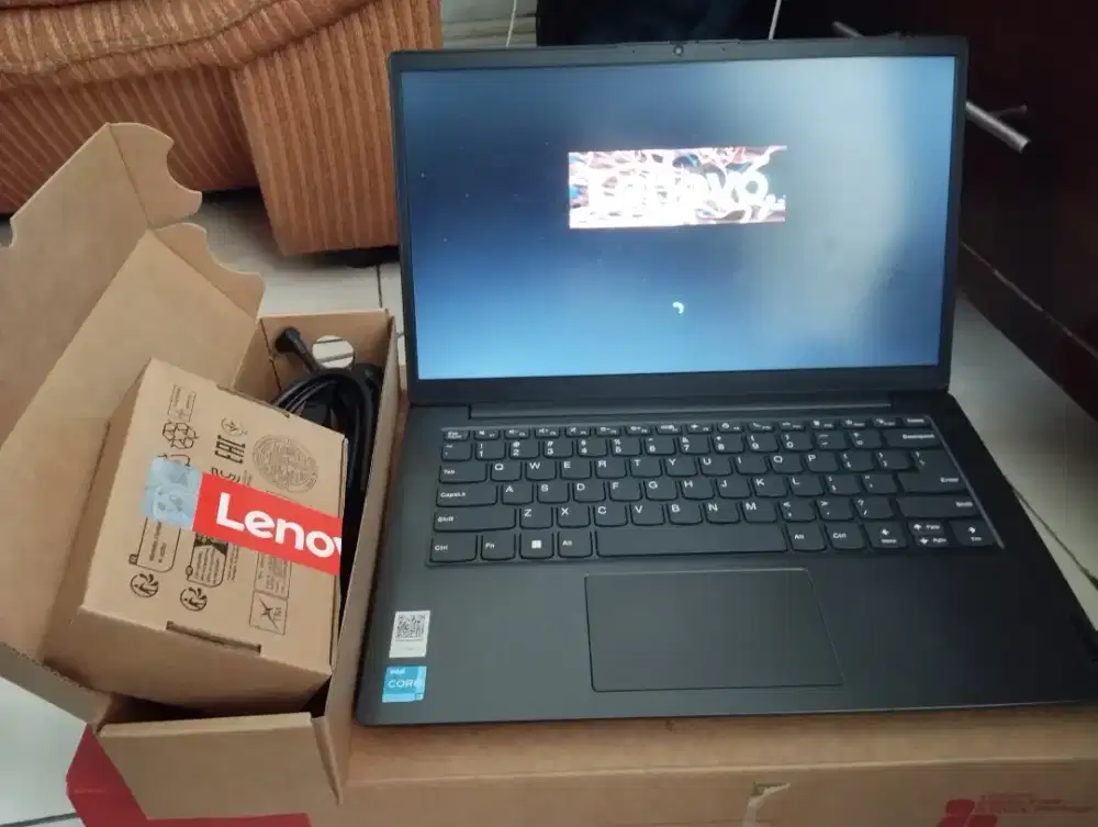 Laptop Lenovo V14 G3 - 12 GB