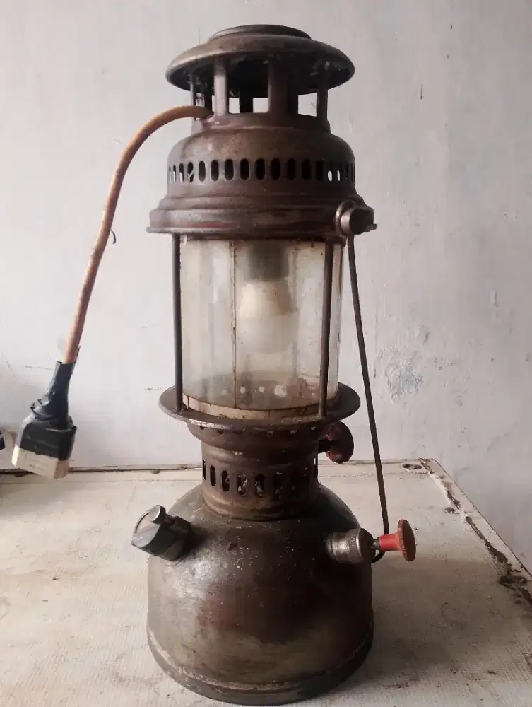 Lampu kuno atau jadul