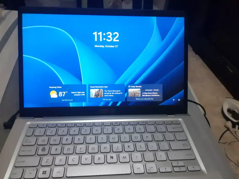 Asus Vivobook i3 X415JA, bodi mulus, Jual Cepat