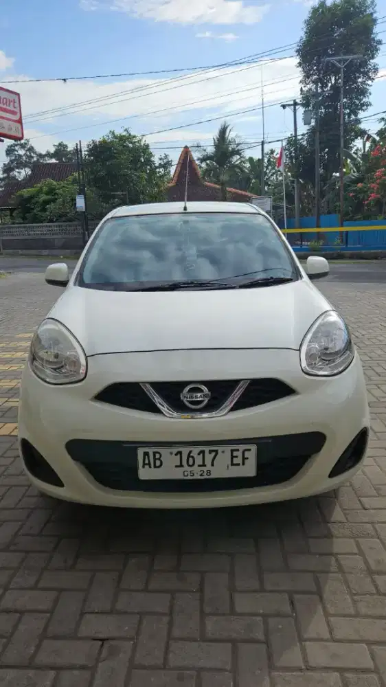 Nissan March 1.2 MT 2017
