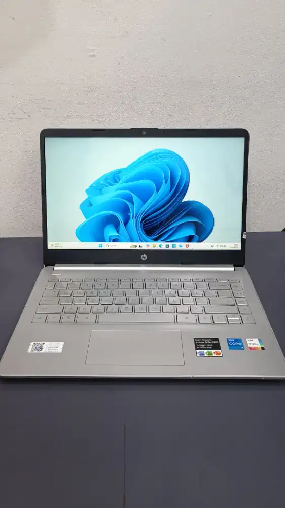 Hp 14s-dq5xxx i5-1235U