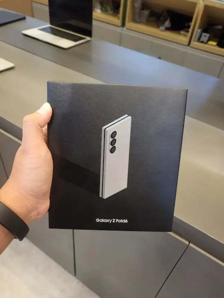 Samsung Z Fold 6 12/512GB Resmi indonesia