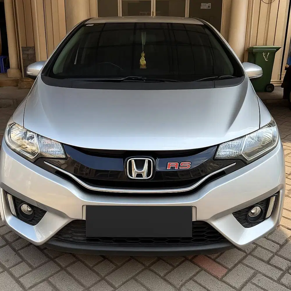 HONDA JAZZ RS   MODEL 1.5 MATIC TAHUN 2015