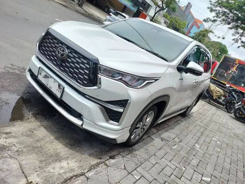 Toyota Innova Zeniq 2.0 Q Hibryd Bensin Matic/At 2023 Orisinil Total