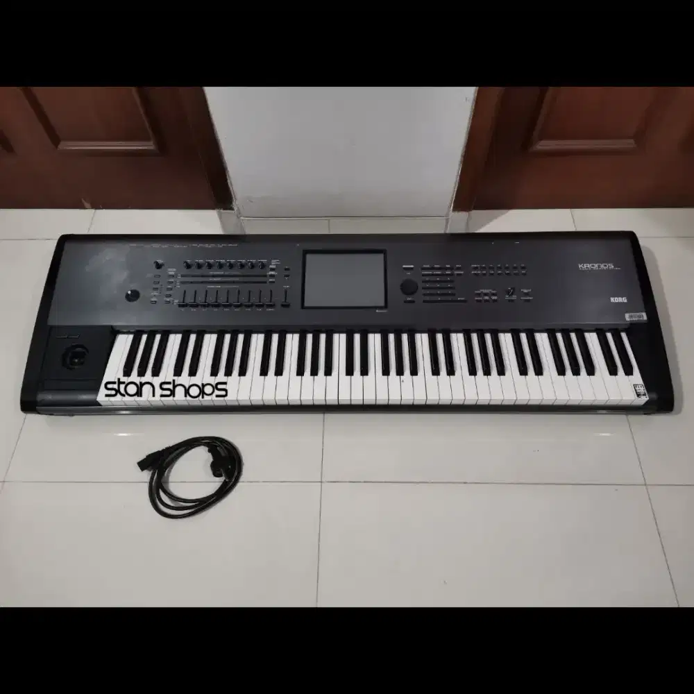 Korg Kronos X 73 Synth Synthesizer Roland Nord Yamaha Montage Fantom
